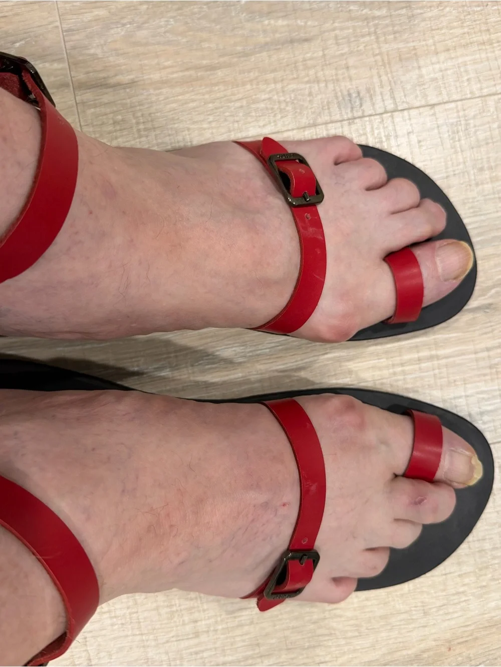 Minimalist Red & Black Leather Calpas Handmade Toe-Loop Sandals US Mens 11